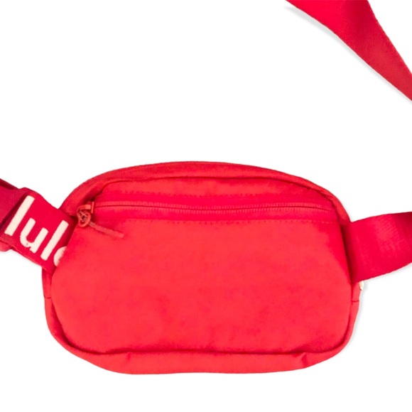 Lululemon Everywhere Belt Bag Logo White Letters Extended Strap Red Exclusive - Picture 8 of 9